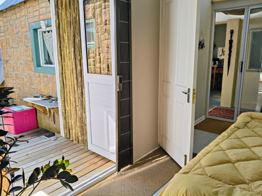 3 Bedroom Property for Sale in Wavecrest Eastern Cape